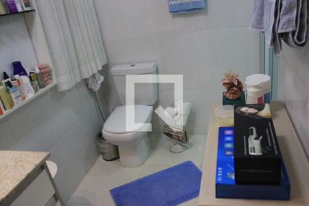 Apartamento à venda com 165m², 3 quartos e 3 vagasBanheiro da Suíte 2