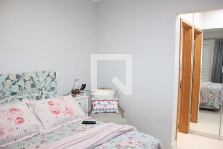 Apartamento à venda com 165m², 3 quartos e 3 vagasSuíte 2