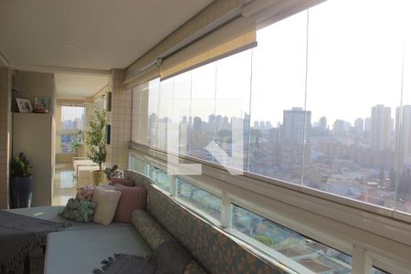 Apartamento à venda com 165m², 3 quartos e 3 vagasVaranda gourmet da sala