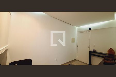 Sala da entrada de apartamento para alugar com 4 quartos, 172m² em Vila Tupi, Praia Grande