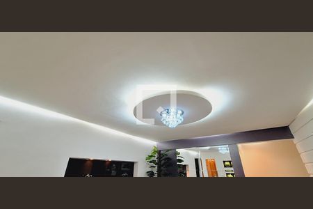 Apartamento para alugar com 172m², 4 quartos e 2 vagasDetalhe da sala de jantar