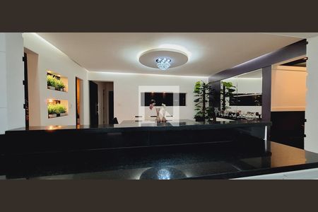 Apartamento para alugar com 172m², 4 quartos e 2 vagasCozinha