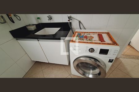 Apartamento para alugar com 172m², 4 quartos e 2 vagasLavanderia