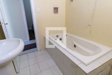 Casa para alugar com 132m², 3 quartos e 2 vagasBanheiro