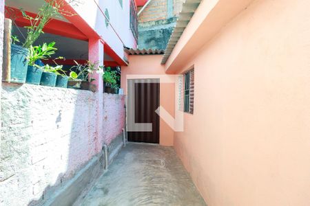 Casa para alugar com 80m², 2 quartos e 1 vaga Casa para alugar com 80m², 2 quartos e 1 vagaQuintal