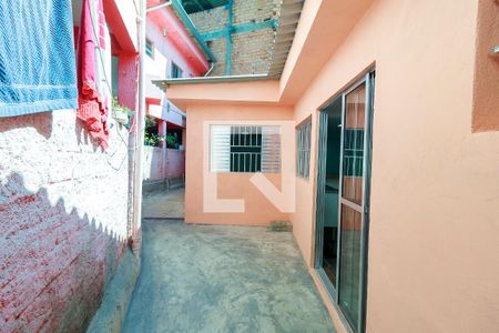 Quintal de casa para alugar com 2 quartos, 80m² em Jardim Sao Luiz, São Paulo