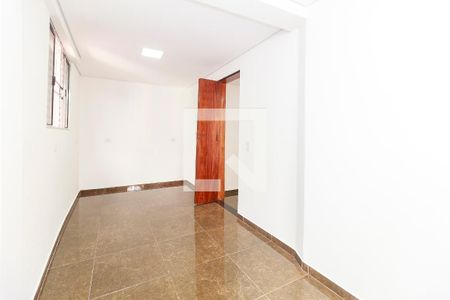 Quarto 1 de casa para alugar com 2 quartos, 80m² em Jardim Sao Luiz, São Paulo