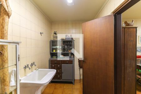 Casa à venda com 300m², 4 quartos e 2 vagasÁrea de Serviço