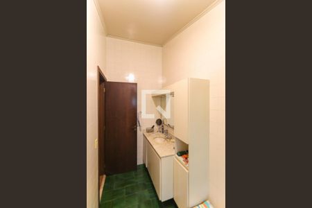 Casa à venda com 300m², 4 quartos e 2 vagasBanheiro do Quarto 1