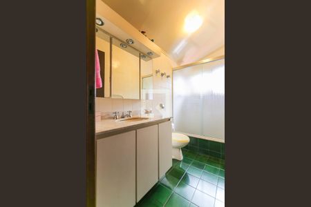 Casa à venda com 300m², 4 quartos e 2 vagasBanheiro do Quarto 2