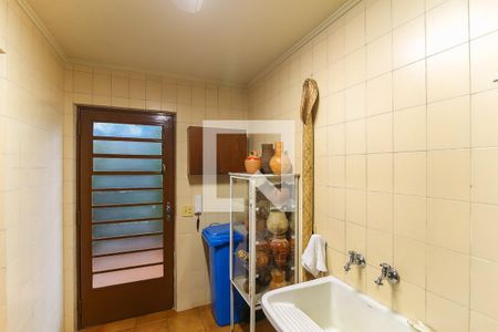 Casa à venda com 300m², 4 quartos e 2 vagasÁrea de Serviço