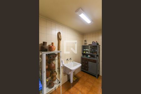 Casa à venda com 300m², 4 quartos e 2 vagasÁrea de Serviço