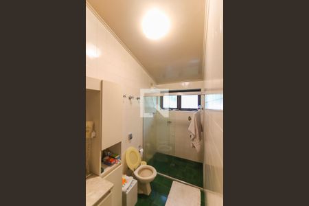 Casa à venda com 300m², 4 quartos e 2 vagasBanheiro do Quarto 1