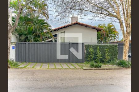 Casa à venda com 300m², 4 quartos e 2 vagasFachada