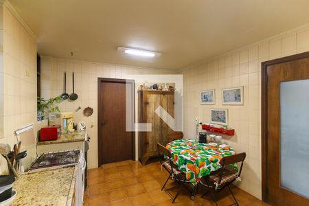 Casa à venda com 300m², 4 quartos e 2 vagasCozinha