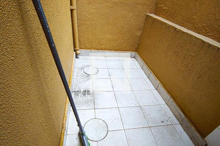 Casa à venda com 108m², 3 quartos e 1 vagaÁrea de Serviço