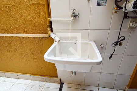 Casa à venda com 108m², 3 quartos e 1 vagaÁrea de Serviço