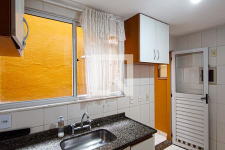 Casa à venda com 108m², 3 quartos e 1 vagaCozinha