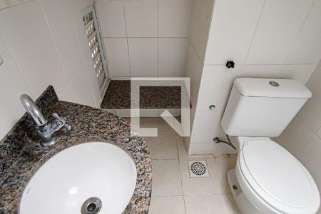 Casa à venda com 108m², 3 quartos e 1 vagaCobertura - Banheiro