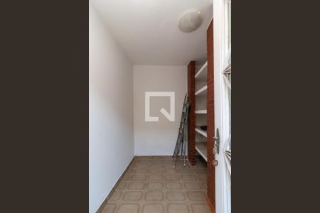 Casa à venda com 141m², 2 quartos e 2 vagasQuarto de Serviço