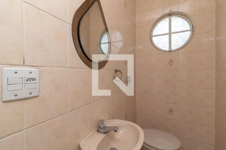 Casa à venda com 141m², 2 quartos e 2 vagasLavabo