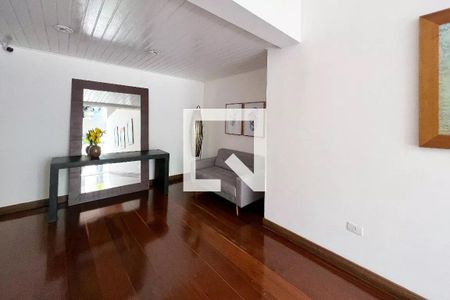 Apartamento para alugar com 69m², 2 quartos e 1 vagaHall social