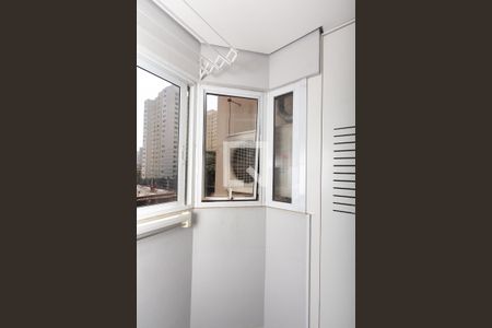 Apartamento para alugar com 69m², 2 quartos e 1 vagaÁrea de Serviço