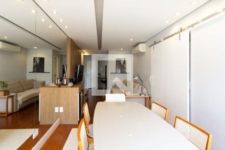 Sala de apartamento para alugar com 2 quartos, 69m² em Indianópolis, São Paulo