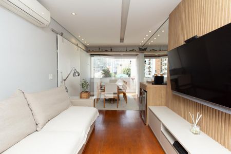 Sala de apartamento para alugar com 2 quartos, 69m² em Indianópolis, São Paulo