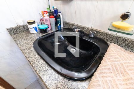 Casa para alugar com 240m², 3 quartos e 4 vagasBanheiro 2