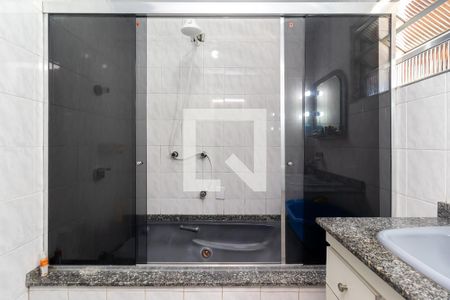 Casa para alugar com 240m², 3 quartos e 4 vagasBanheiro da Suíte