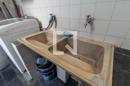 Casa para alugar com 240m², 3 quartos e 4 vagasÁrea de Serviço