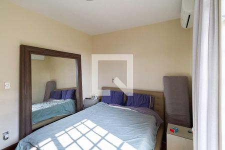 Casa à venda com 365m², 4 quartos e 2 vagasSuíte 