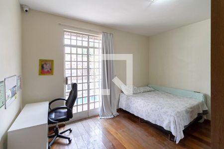 Casa à venda com 365m², 4 quartos e 2 vagasQuarto 3