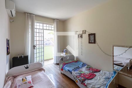 Casa à venda com 365m², 4 quartos e 2 vagasQuarto 2