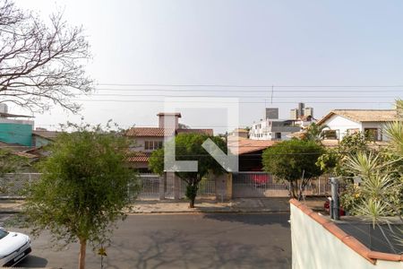 Casa à venda com 365m², 4 quartos e 2 vagasVista da varanda do quarto 1