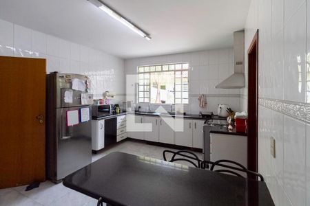 Casa à venda com 365m², 4 quartos e 2 vagasCozinha