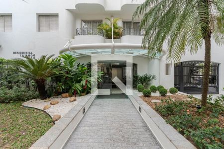 Apartamento à venda com 135m², 2 quartos e 1 vaga Apartamento à venda com 135m², 2 quartos e 1 vagaFachada