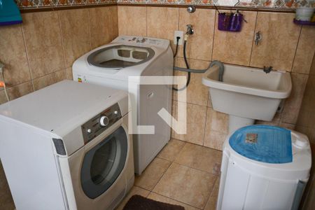 Apartamento à venda com 120m², 3 quartos e 2 vagas Apartamento à venda com 120m², 3 quartos e 2 vagasÁrea de Serviço