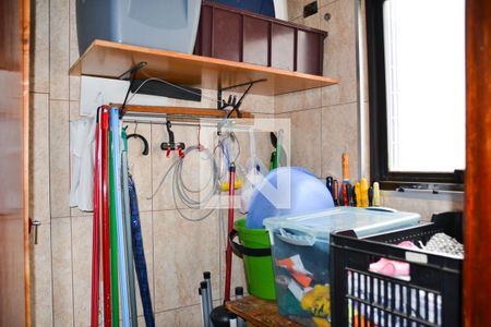 Apartamento à venda com 120m², 3 quartos e 2 vagas Apartamento à venda com 120m², 3 quartos e 2 vagasÁrea de Serviço