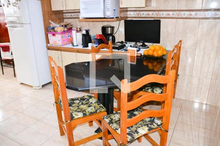 Apartamento à venda com 120m², 3 quartos e 2 vagas Apartamento à venda com 120m², 3 quartos e 2 vagasCozinha