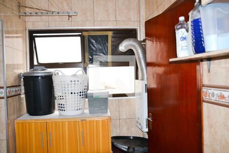 Apartamento à venda com 120m², 3 quartos e 2 vagas Apartamento à venda com 120m², 3 quartos e 2 vagasÁrea de Serviço