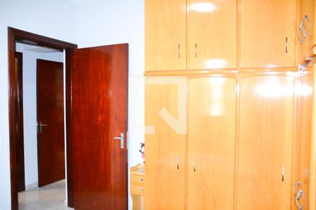 Apartamento à venda com 120m², 3 quartos e 2 vagas Apartamento à venda com 120m², 3 quartos e 2 vagasQuarto 2