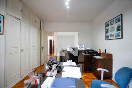 Casa à venda com 237m², 3 quartos e 1 vagaSuíte