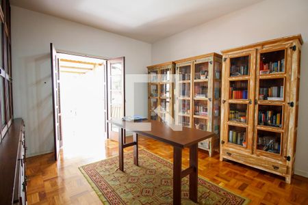 Casa à venda com 237m², 3 quartos e 1 vagaQuarto 2