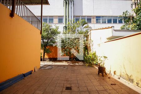 Casa à venda com 237m², 3 quartos e 1 vagaQuintal