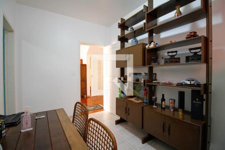 Casa à venda com 237m², 3 quartos e 1 vagaCopa