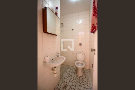 Casa à venda com 237m², 3 quartos e 1 vagaBanheiro de Serviço