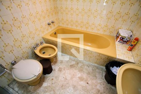 Casa à venda com 237m², 3 quartos e 1 vagaBanheiro Social