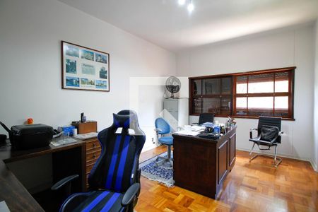 Casa à venda com 237m², 3 quartos e 1 vagaSuíte